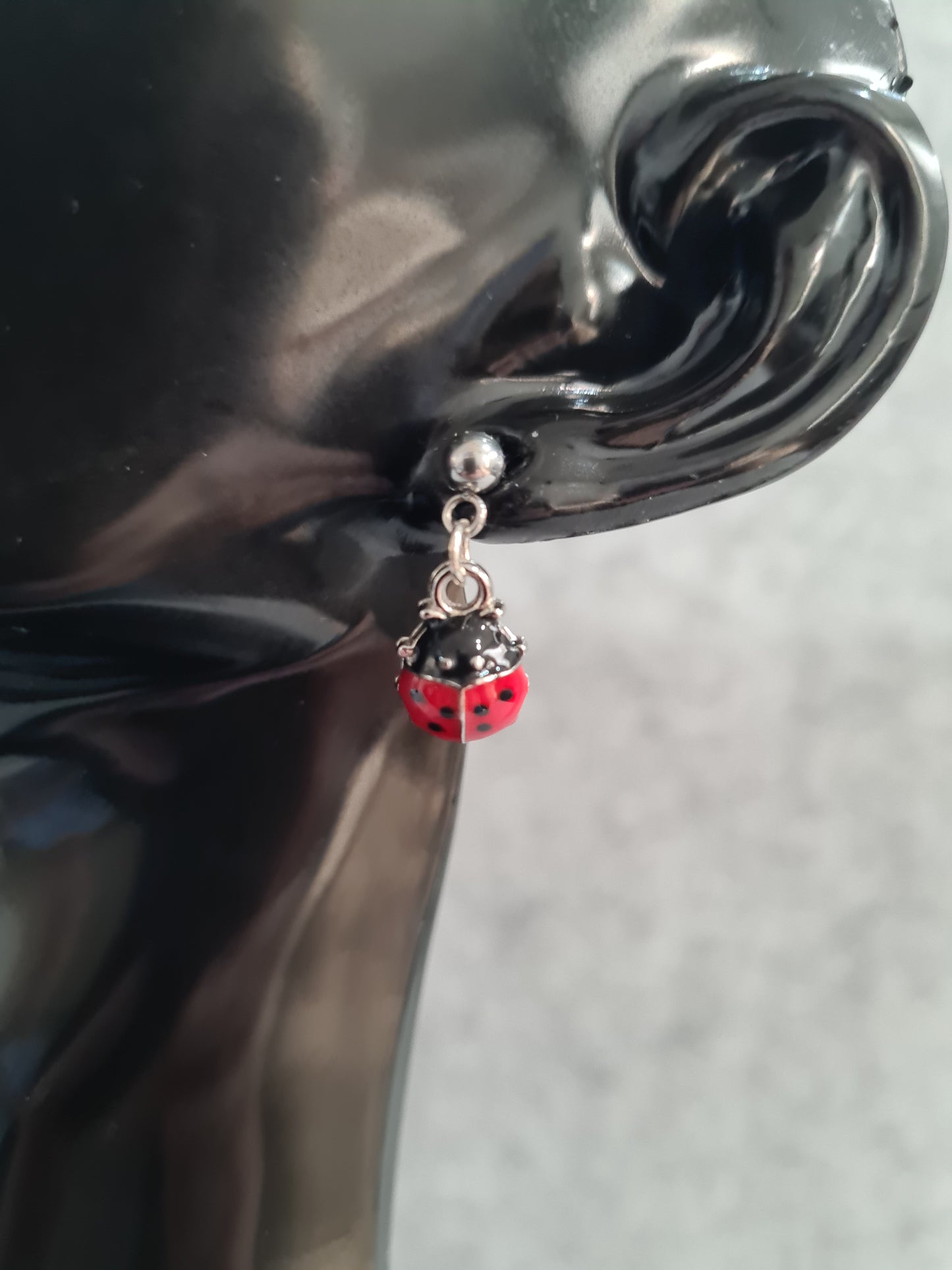 Ladybugs Stud Earrings (Gold/Silver)