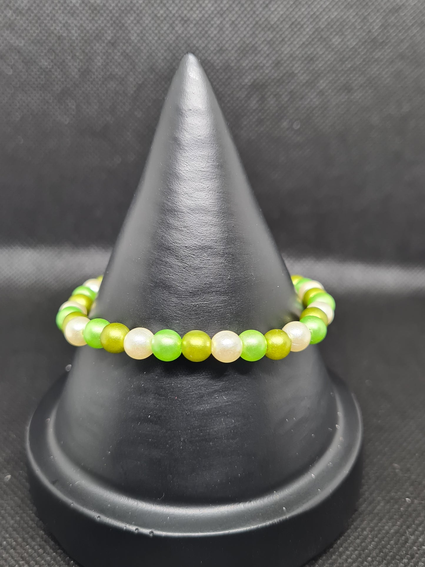 2 tone green with pearl (18cm)