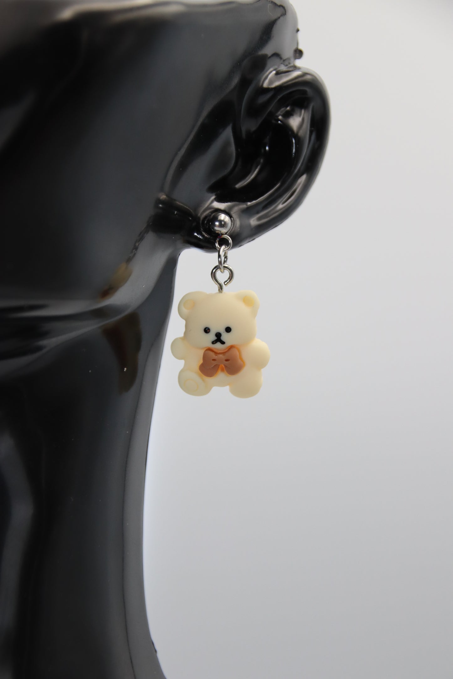 Bow Bear (beige & brown), Earrings