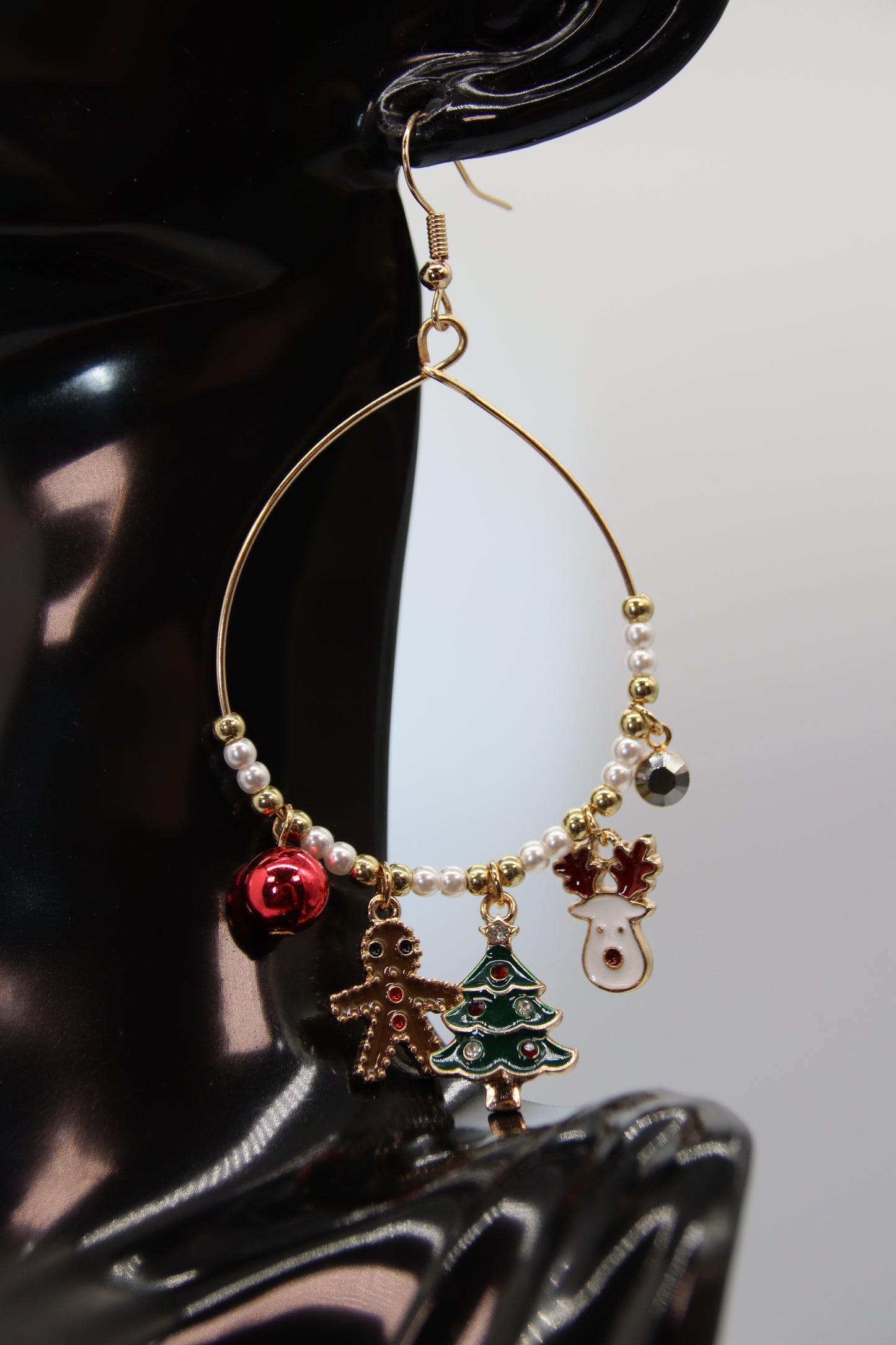 Christmas Theme, Drop and Dangle, Earrings, Gold