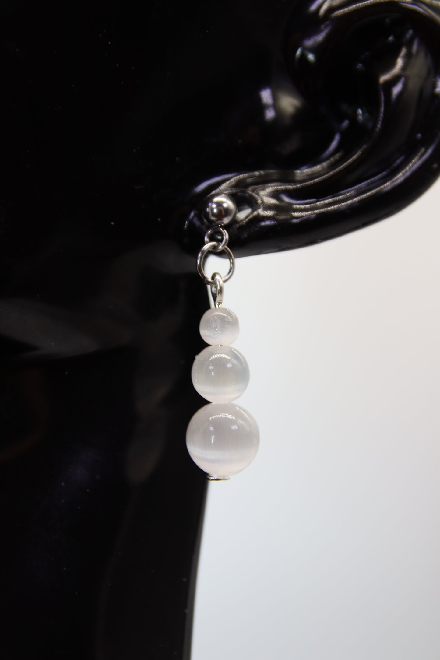 Cats Eye Teardrop Stud Earrings (Gold/Silver)