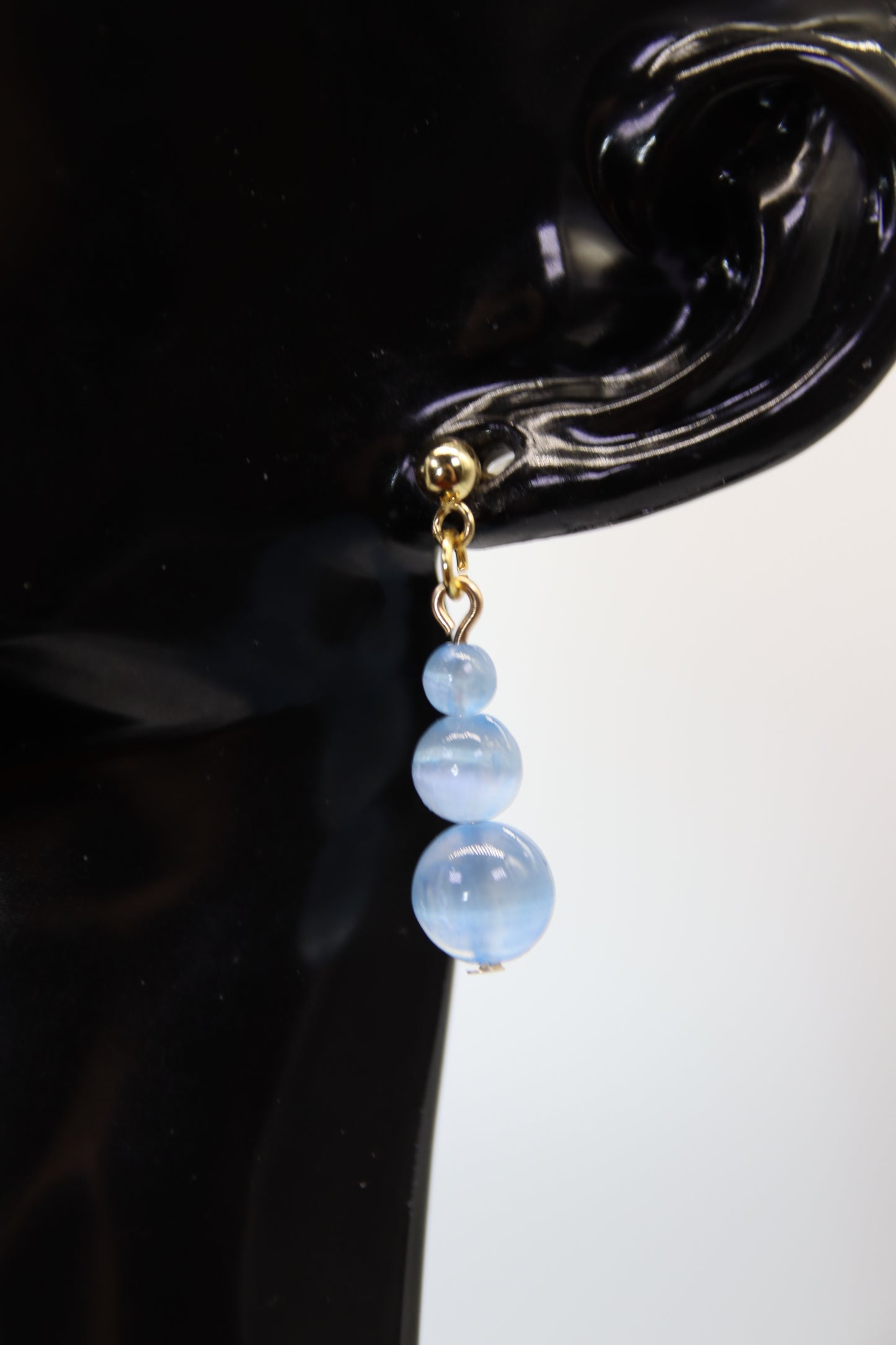 Cats Eye Teardrop Stud Earrings (Gold/Silver)