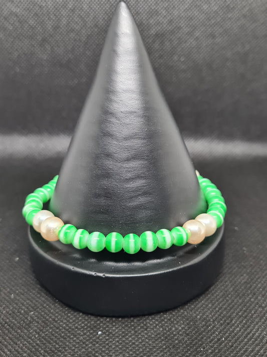 Green Stripe & Pearl (20cm)
