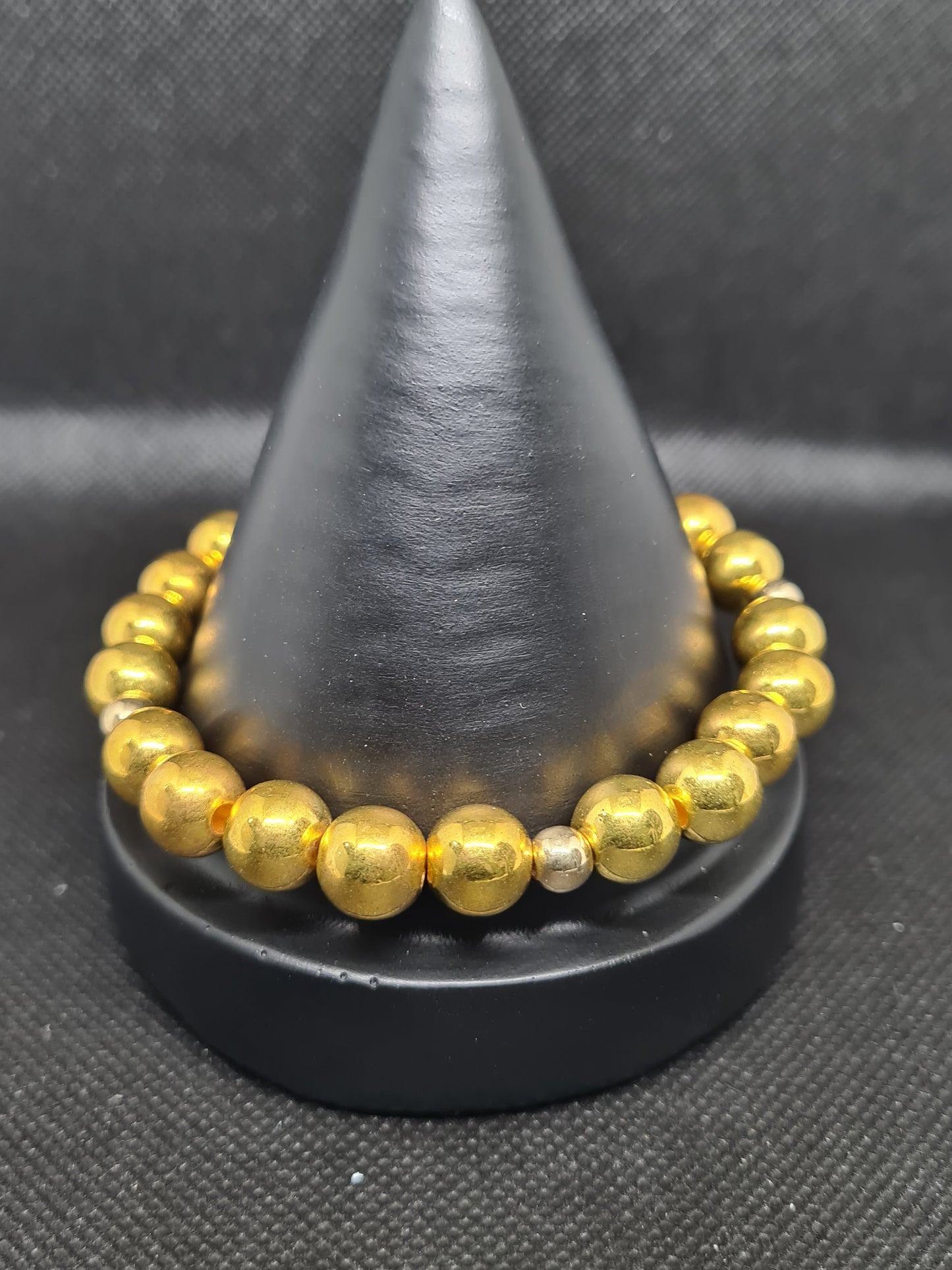 Gold Beaded Bracelet (19cm)