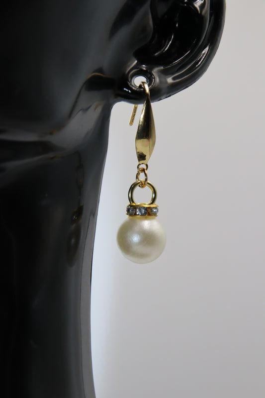 Pearls with Diamonte Hook, 18K Gold Plated, Hypo