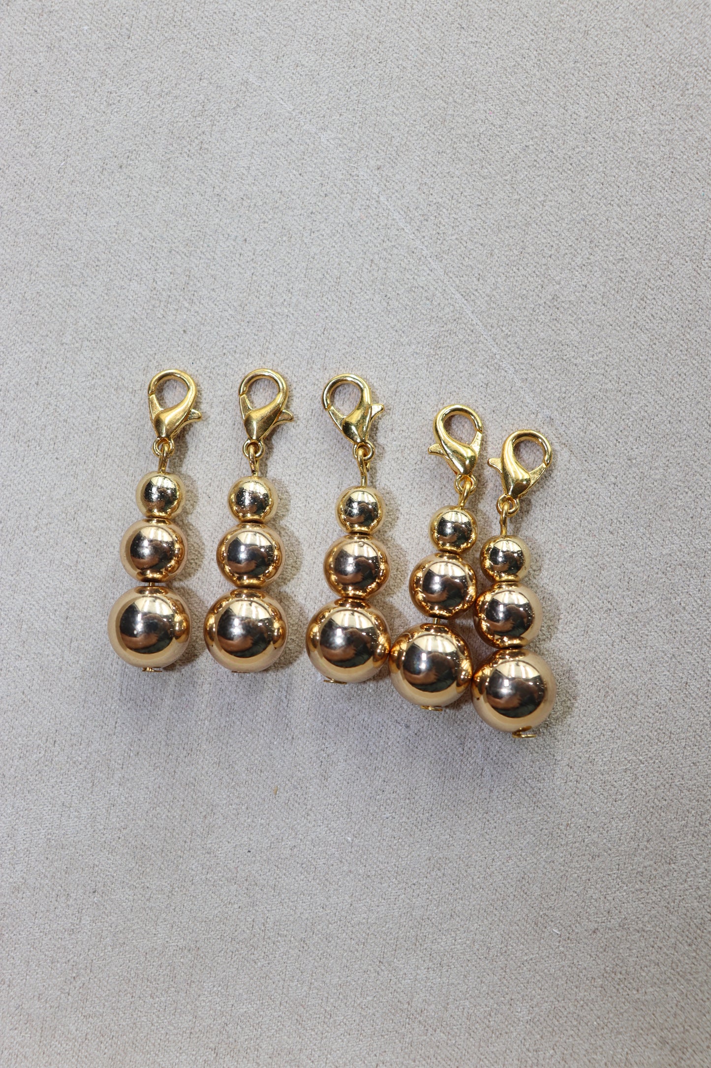 Zipper Pull Gold