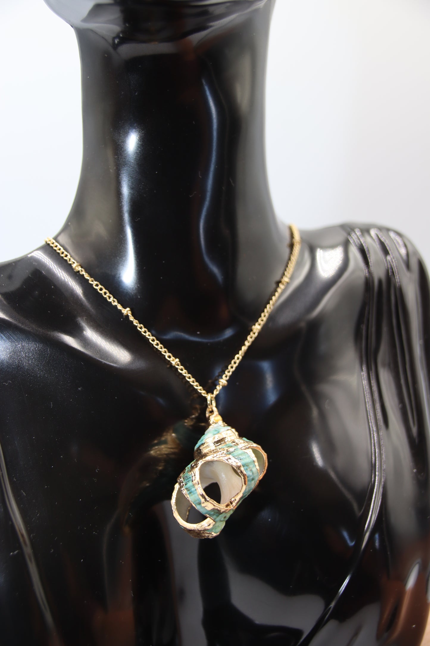 Natural Shell, Gold Tones Pendant, Necklace