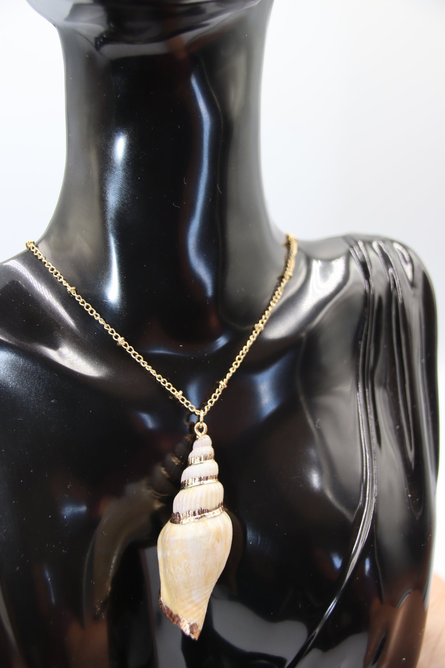 Natural Shell, Gold Tones Pendant, Necklace