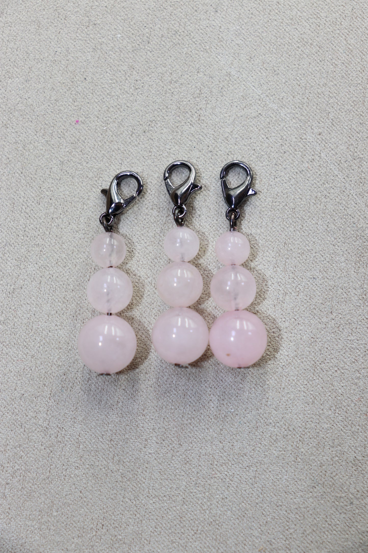 Zipper Pull Black