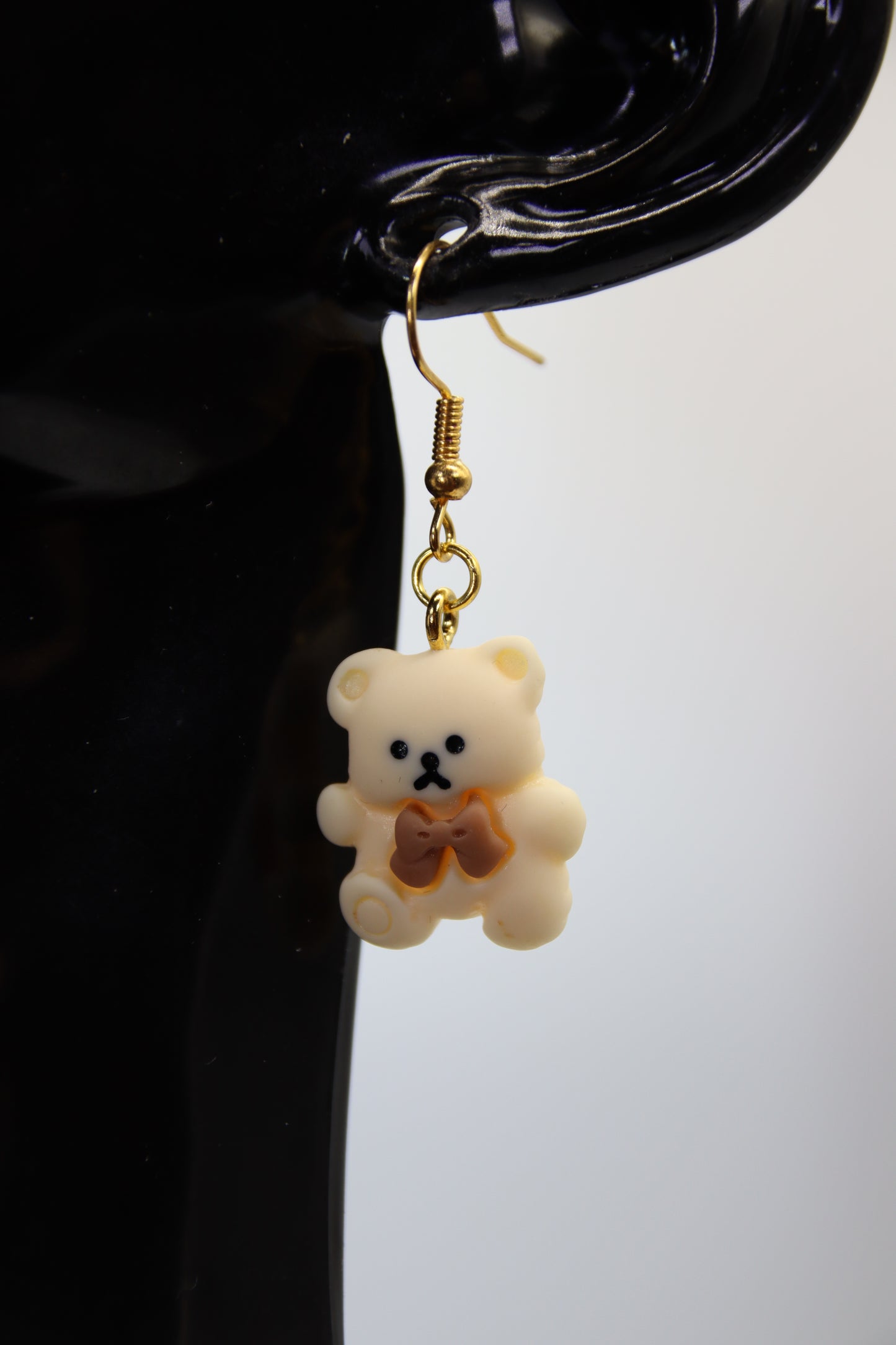Bow Bear (beige & brown), Earrings