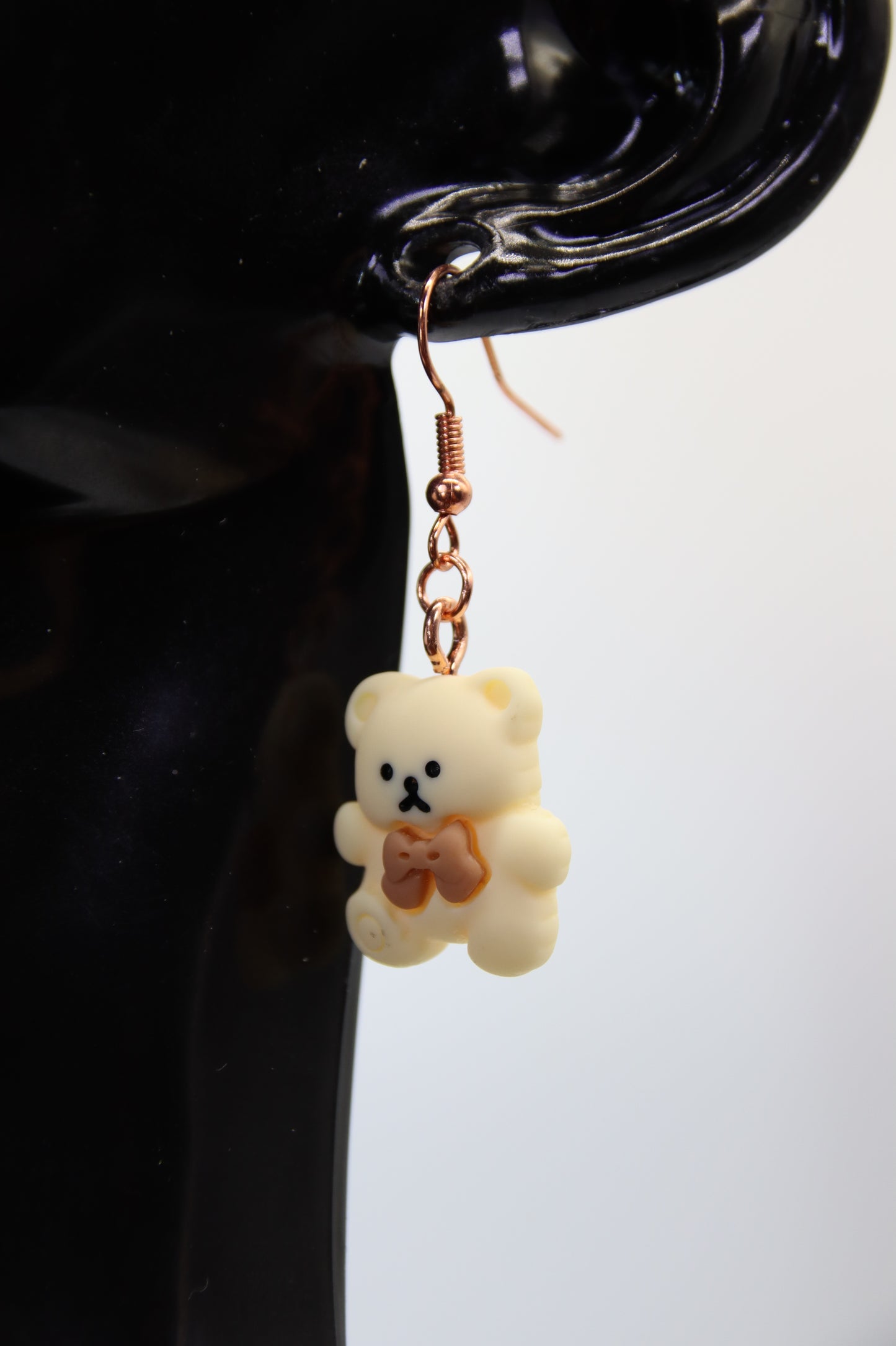 Bow Bear (beige & brown), Earrings