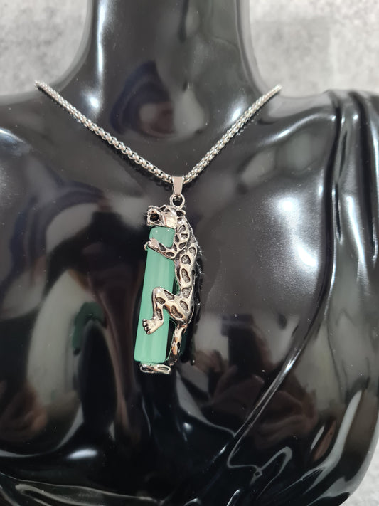 Cheetah Necklace, Luminous