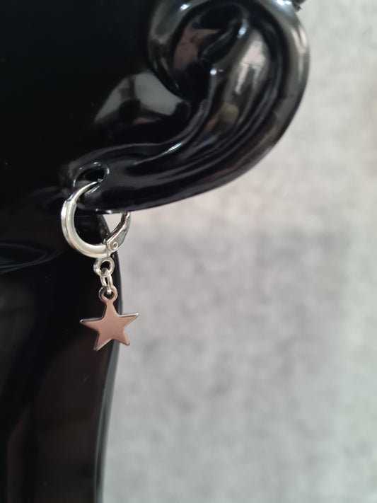 Star Earrings, Silver (Sleepers)