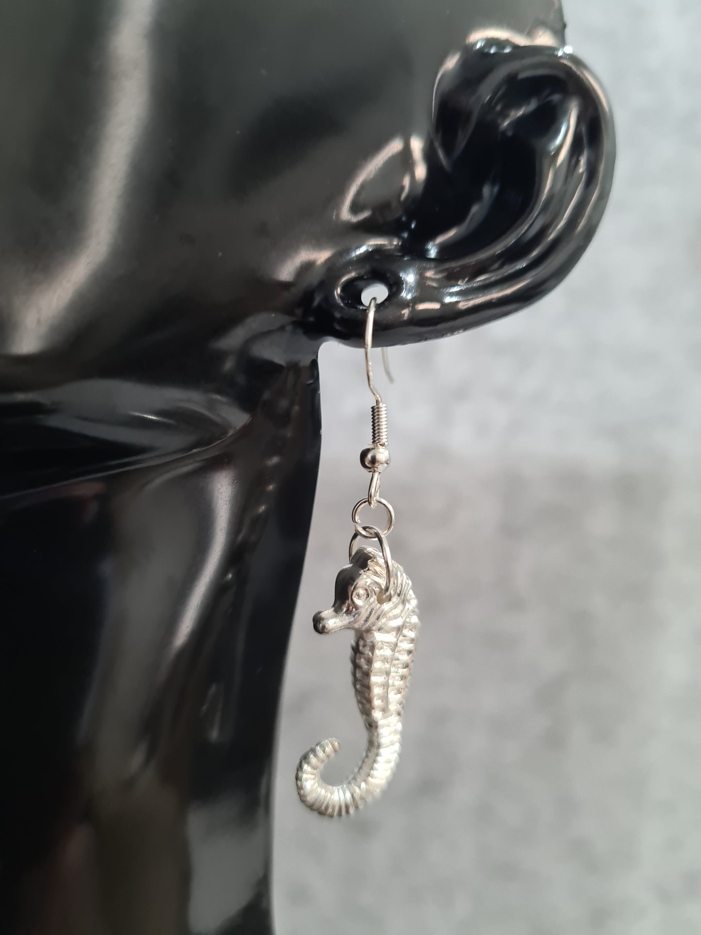 Plastic Sea Earrings (Shepherd Hook)