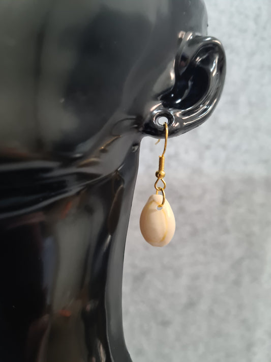 Shell Earrings, Gold
