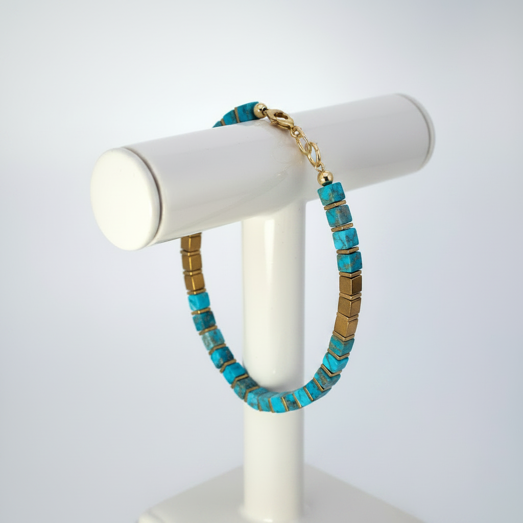 Blue turquoise bracelet on T-style ceramic stand - 6 beads each side